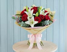 Букет цветов из:  Лилии и Розы в Варнавино