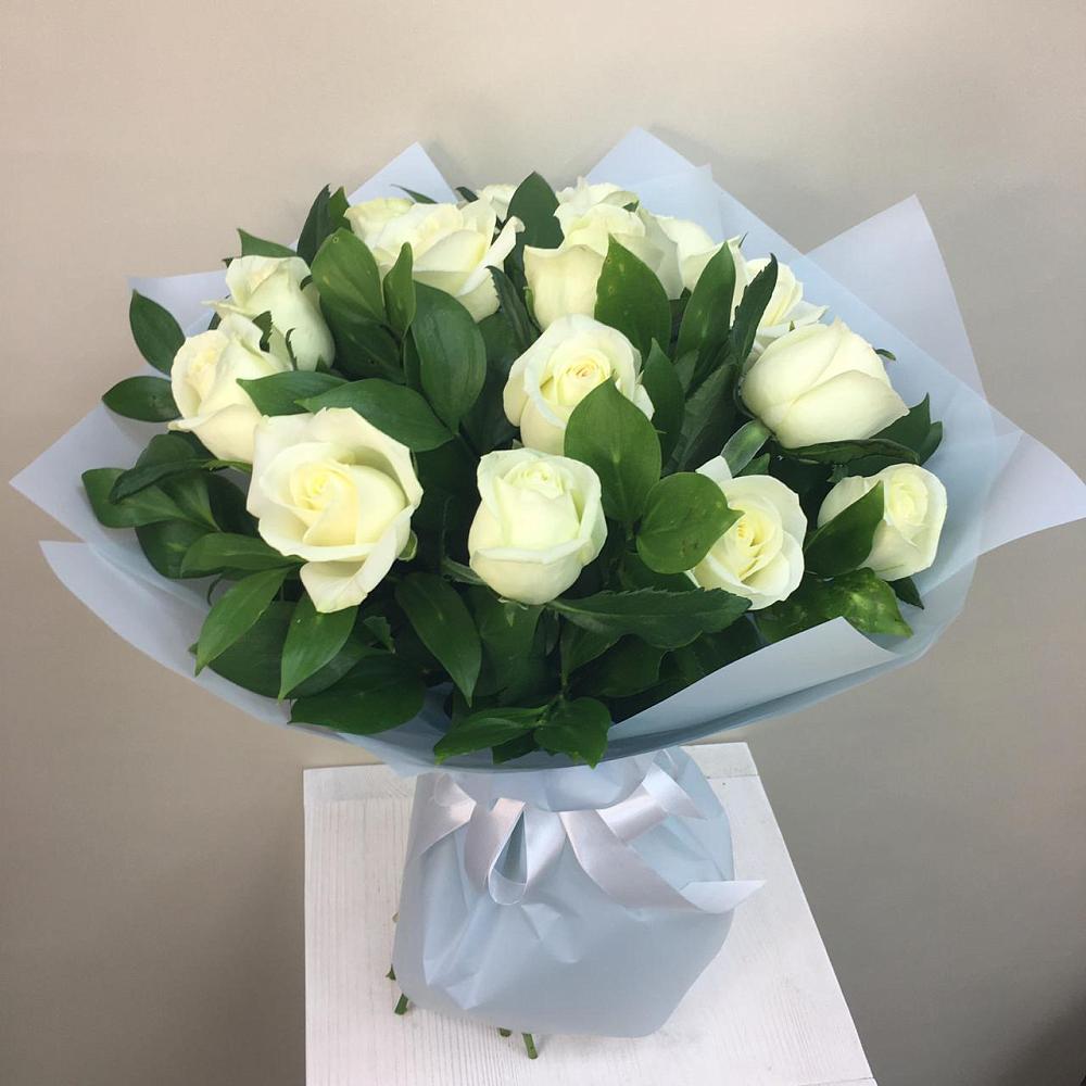 Букет 15 Белых роз Проуд в Варнавино