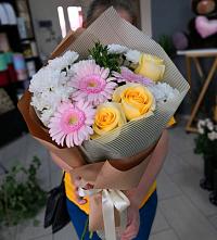Букет цветов из:  Герберы, Розы и Хризантемы в Варнавино