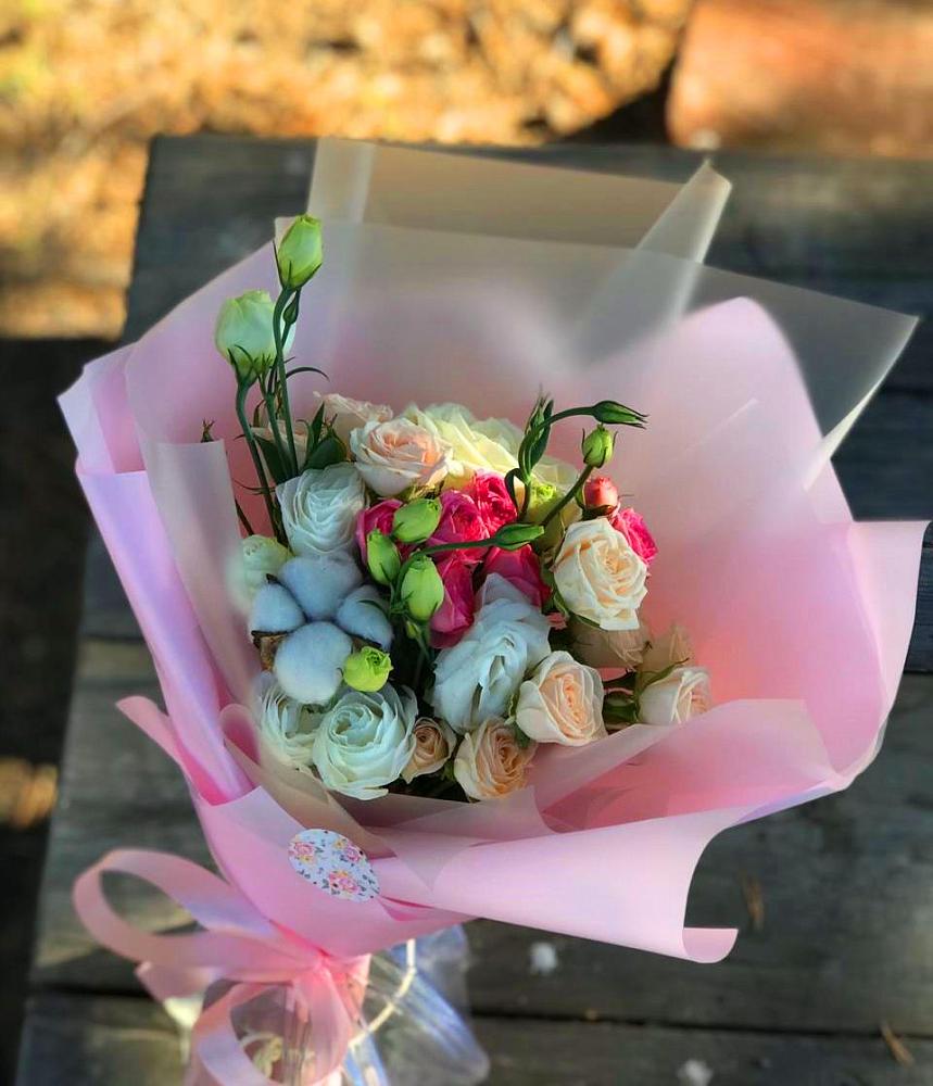 Букет цветов из: Розы и Лизиантусы в Варнавино