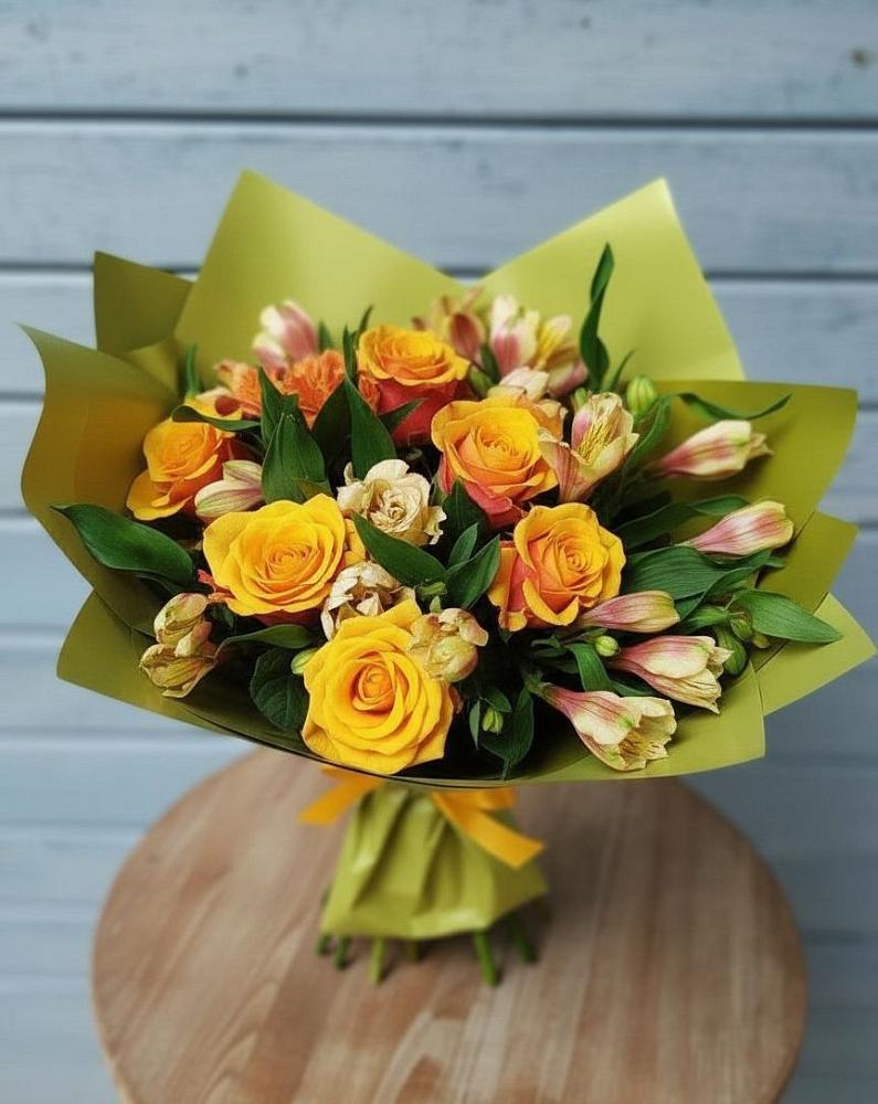 Букет цветов из: Альстромерии и Розы в Варнавино