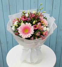 Букет цветов из:  Герберы, Альстромерии и Лизиантусы в Варнавино