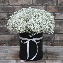Цветочная композиция из Гипсофила в шляпной коробке в Варнавино